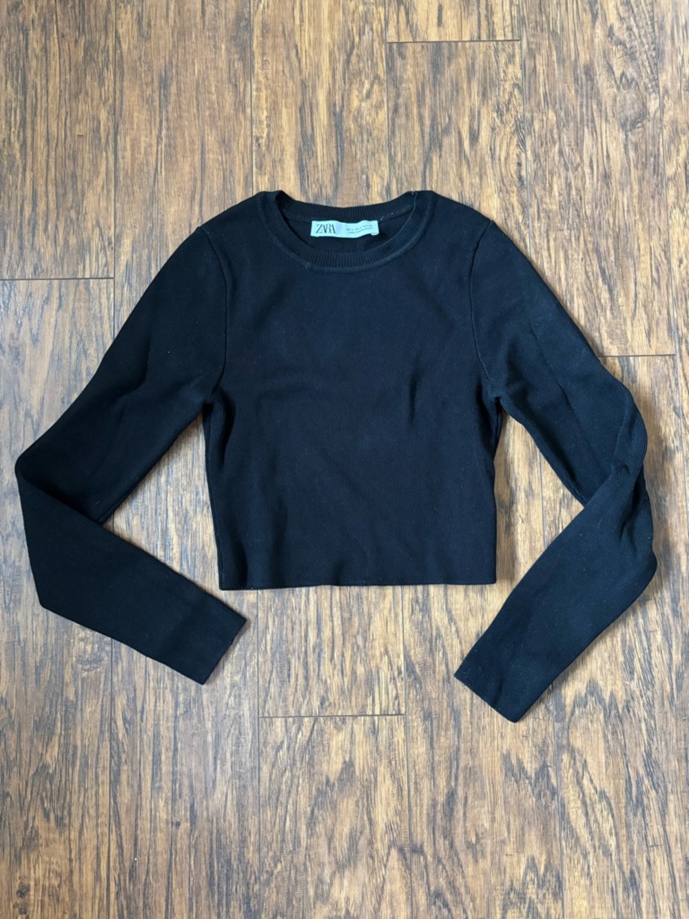 Zara Black Ribbed Long Sleeve Crop Tee